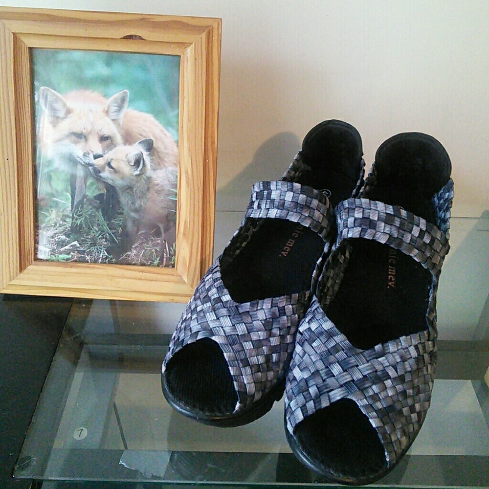 Bernie mev.lulia womans shoes